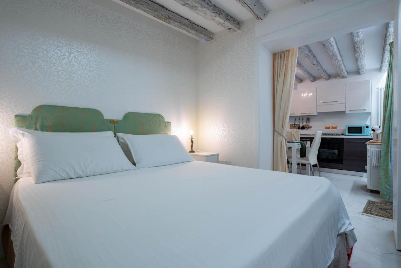 Loving In Venice, 5 Stars * Venedig